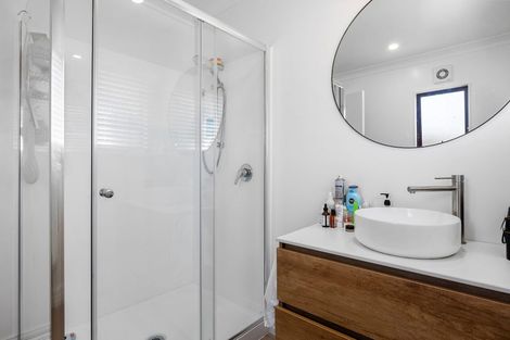 Photo of property in 4 Woodfield Place, Woodend, 7610