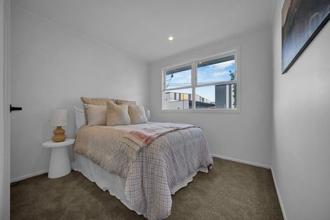 Photo of property in 97 Tidal Road, Mangere, Auckland, 2022
