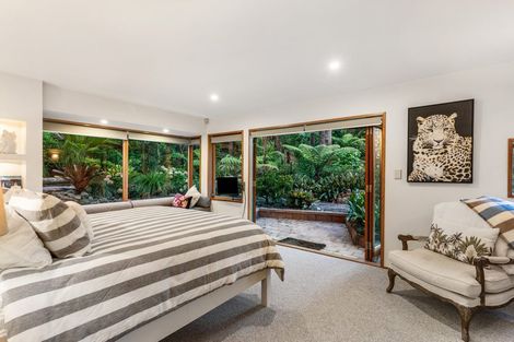 Photo of property in 50 Braemar Road, Castor Bay, Auckland, 0620