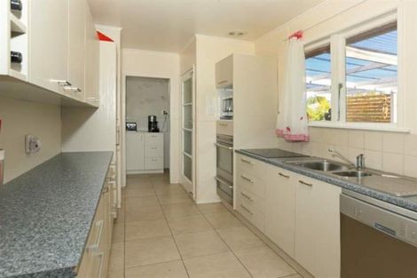 Photo of property in 60 Glendene Avenue, Glendene, Auckland, 0602