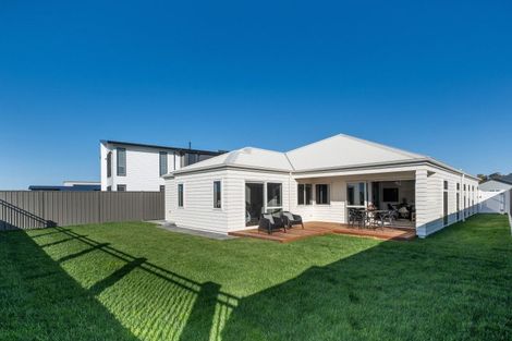Photo of property in 76 Pelorus Avenue, Poraiti, Napier, 4112