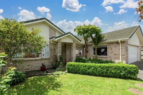 Photo of property in 47 Corta Bella Place, Golflands, Auckland, 2013