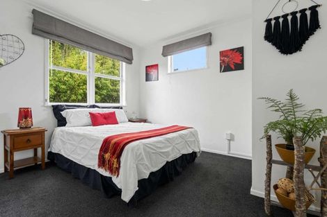 Photo of property in 16 Levesque Street, Birkdale, Auckland, 0626