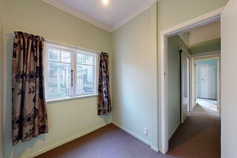 Photo of property in 3-5 Knoll Street, Island Bay, Wellington, 6023