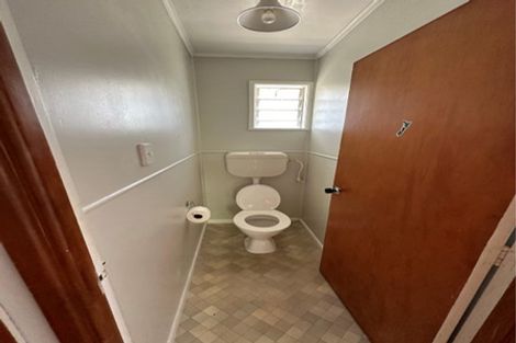 Photo of property in 61 Barrys Road, Glendene, Auckland, 0602