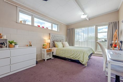 Photo of property in 1/37 Wood Street, Takaro, Palmerston North, 4410
