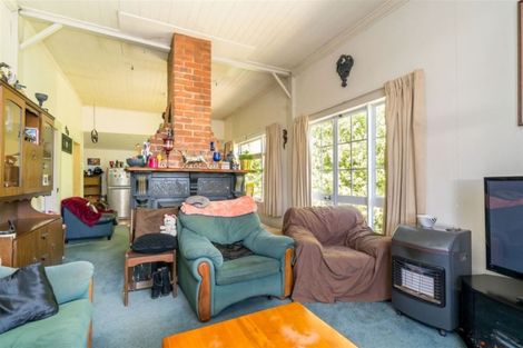 Photo of property in 97 Kaikorai Valley Road, Glenross, Dunedin, 9011
