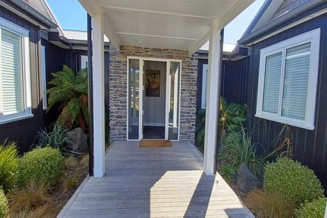Photo of property in 56 Oakdale Drive, Kinloch, Taupo, 3377