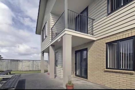 Photo of property in 10 Vintage Drive, Henderson, Auckland, 0612