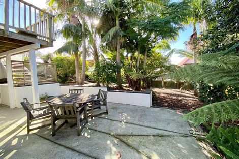 Photo of property in 5 Bannerman Road, Morningside, Auckland, 1022