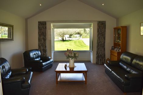 Photo of property in 63 Manakau Heights Drive, Manakau, Otaki, 5583