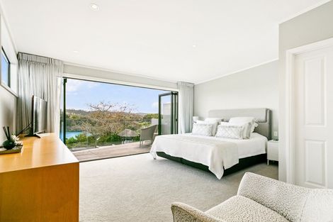 Photo of property in 33 Marae Road, Greenhithe, Auckland, 0632