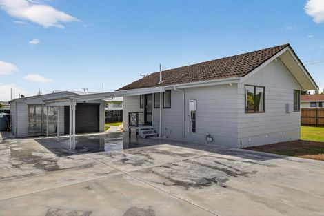 Photo of property in 5 Cemetery Road, Sanson, 4817