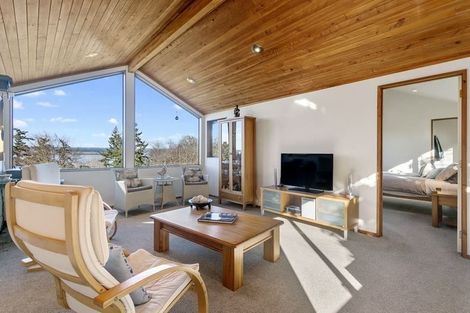 Photo of property in 22 Ewing Grove, Acacia Bay, Taupo, 3330