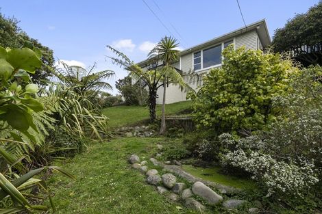 Photo of property in 4 Donlin Road, Pukerua Bay, 5026