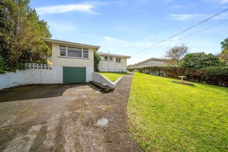 Photo of property in 52 Clawton Street, Westown, New Plymouth, 4310