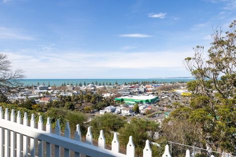Photo of property in 3 Colenso Avenue, Hospital Hill, Napier, 4110