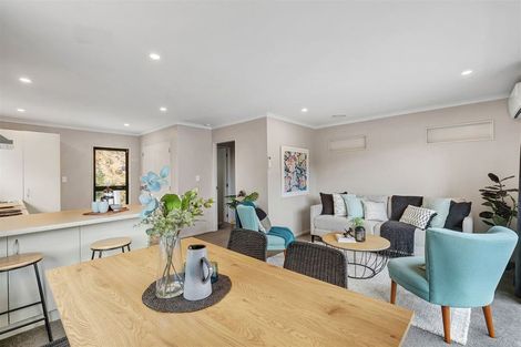 Photo of property in 64 Omapere Street, Whitby, Porirua, 5024