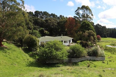 Photo of property in 529 Craigie Lea Road, Te Wharau, Masterton, 5883
