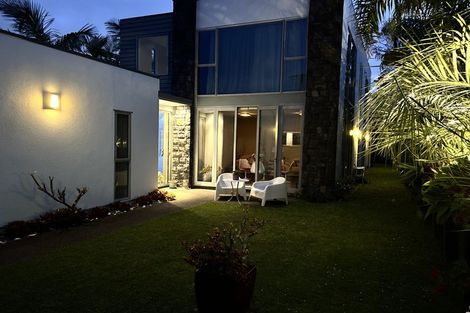 Photo of property in 7 Merani Street, Narrow Neck, Auckland, 0622