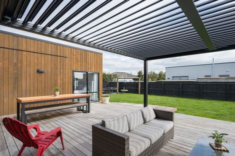 Photo of property in 12 Puketutu Grove, Motueka, 7120