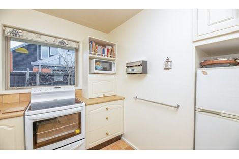 Photo of property in 2/2a Chilcombe Street, Ilam, Christchurch, 8041