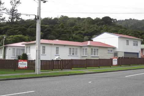 Photo of property in 19 Horoeka Street, Stokes Valley, Lower Hutt, 5019