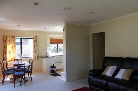 Photo of property in 14 Valley Road, Pukekohe, 2120