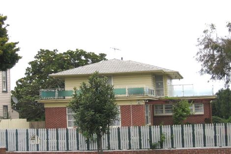 Photo of property in 15 Richardson Road, Mount Albert, Auckland, 1025