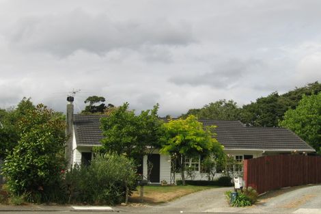 Photo of property in 9 Kukupa Grove, Heretaunga, Upper Hutt, 5018