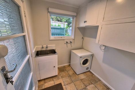 Photo of property in 2/97 Cockayne Road, Khandallah, Wellington, 6035