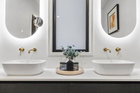 Photo of property in 31 Hinaki Street, Poike, Tauranga, 3112