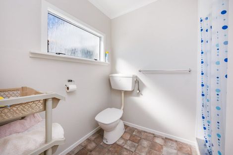 Photo of property in 13 Nelson Street, Foxton Beach, Foxton, 4815