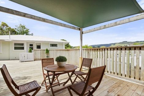 Photo of property in 12 Pembroke Street, Tawa, Wellington, 5028