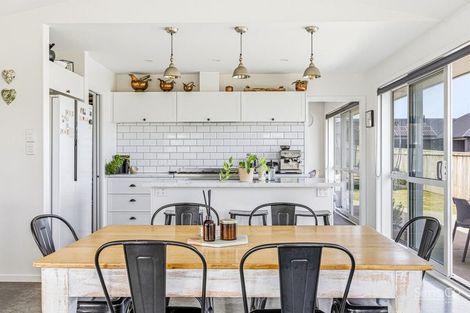 Photo of property in 9 Simon Street, Tawhero, Whanganui, 4501