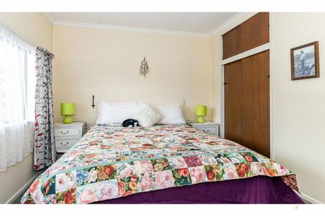 Photo of property in 5-5a Rugby Street, Waimate, 7924