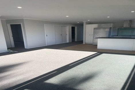 Photo of property in 24 Koru Loop, Paraparaumu, 5032