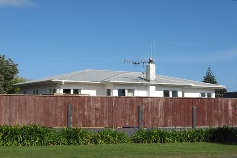Photo of property in 45 Hood Street, Castlecliff, Whanganui, 4501