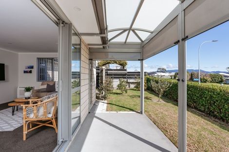 Photo of property in 20 Vista Close, Omokoroa, 3114