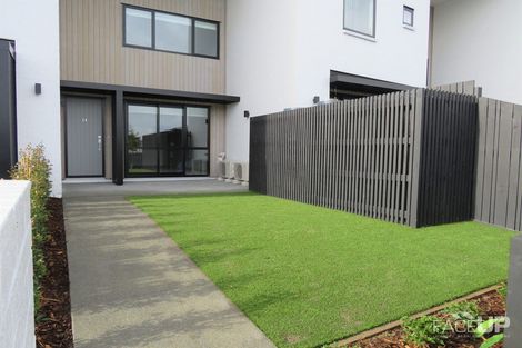 Photo of property in 28 Walter Merton Road, Hobsonville, Auckland, 0616