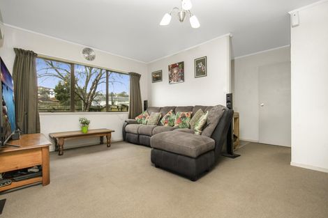 Photo of property in 12 Tilbrook Place, Papakura, 2110
