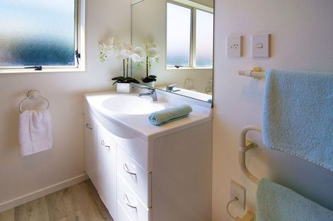 Photo of property in Holdsworth Villas, 59/2 William Donald Drive, Solway, Masterton, 5810