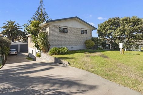 Photo of property in 1237 Papamoa Beach Road, Papamoa Beach, Papamoa, 3118