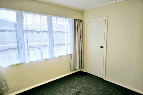 Photo of property in 179 Wainuiomata Road, Wainuiomata, Lower Hutt, 5014