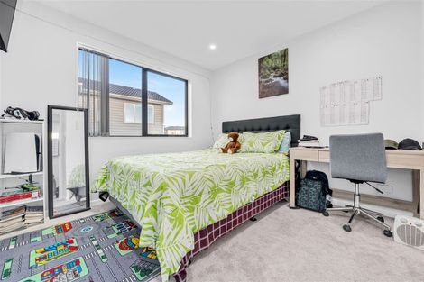 Photo of property in 32 Nola Dawn Avenue, Papakura, 2110