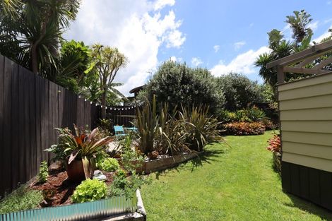 Photo of property in 50a Ngataringa Road, Devonport, Auckland, 0624
