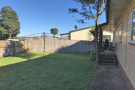 Photo of property in 115 Finlayson Avenue, Clendon Park, Auckland, 2103