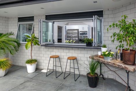 Photo of property in 10 Waitotara Way, Whitianga, 3510