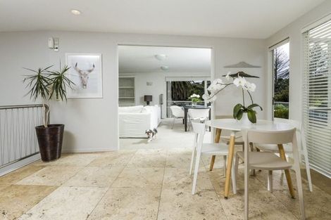 Photo of property in 17a The Strand, Takapuna, Auckland, 0622