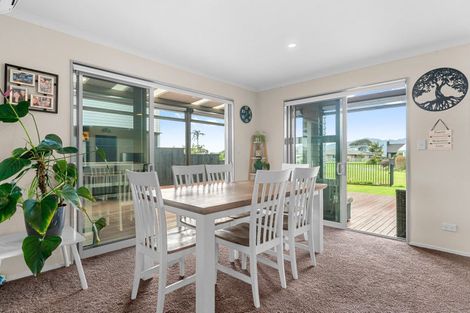 Photo of property in 23 Key West Drive, One Tree Point, 0118